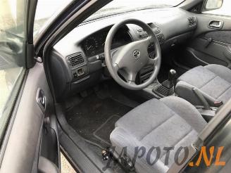 Toyota Corolla Corolla (EB/ZZ/WZ/CD), Liftback, 2000 / 2002 1.6 16V VVT-i picture 9