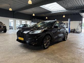 damaged passenger cars Ford Kuga 2.5 PHEV ST-Line X 2021/6