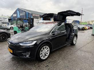 damaged passenger cars Tesla Model X 100D 307KW Clima Navi Pano AWD NAP 2017/12