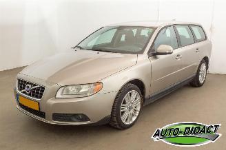 Voiture accidenté Volvo V-70 2.0D 2010/4