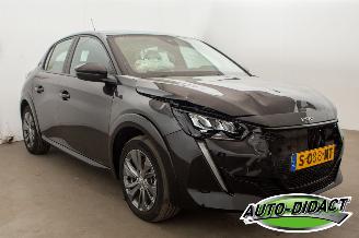 Peugeot e-208 EV Active Pack 50 kWh 56.042 km Automaat Clima Navi picture 2