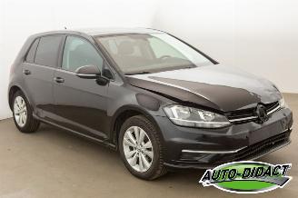 Volkswagen Golf 1.0 TSI Clima Navi Camera picture 2