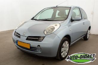 Vaurioauto  passenger cars Nissan Micra 1.2 Forza Airco 2005/3