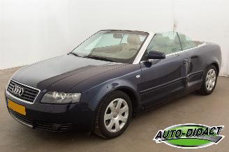 Vaurioauto  passenger cars Audi A4 Cabriolet 2.4 V6 Automaat Clima 2003/10