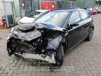Autoverwertung Audi A1 A1 Sportback (8XA/8XF) Hatchback 5-drs 1.2 TFSI (CBZA) [63kW]  (01-201=
2/04-2015) 2014