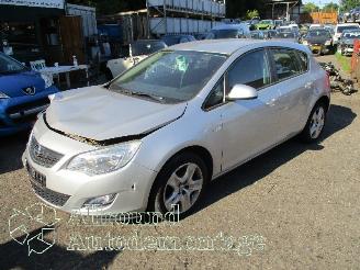 Uttjänta bilar auto Opel Astra Astra J (PC6/PD6/PE6/PF6) Hatchback 5-drs 1.4 Turbo 16V (A14NET(Euro 5=
)) [88kW]  (10-2010/10-2015) 2010