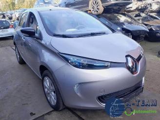 Uttjänta bilar auto Renault Zoé Zoe (AG), Hatchback 5-drs, 2012 46kW 2013/11