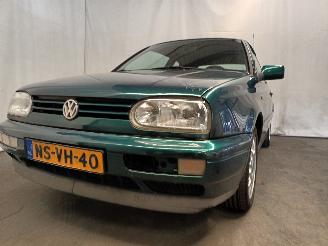 Damaged car Volkswagen Golf Golf III Cabrio (1E) Cabrio 1.8 (AAM) [55kW]  (07-1993/05-1998) 1996/3