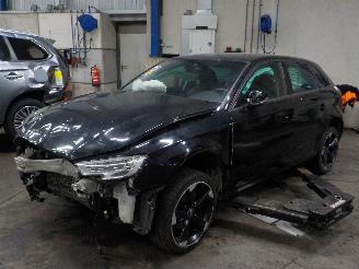 Démontage voiture Audi A3 A3 Sportback (8VA/8VF) Hatchback 5-drs 1.4 TFSI ACT Ultra 16V (CZEA(Eu=
ro 6)) [110kW]  (05-2014/10-2020) 2017