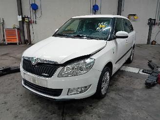 Coche siniestrado Skoda Fabia Fabia II Combi Combi 5-drs 1.2 TDI 12V Greenline (CFWA) [55kW]  (05-20=
10/12-2014) 2012