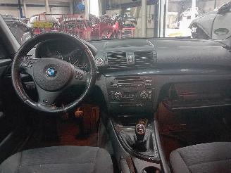 BMW 1-serie 1 serie (E87/87N) Hatchback 5-drs 116i 1.6 16V (N43-B16A) [90kW]  (09-=
2007/06-2011) picture 5