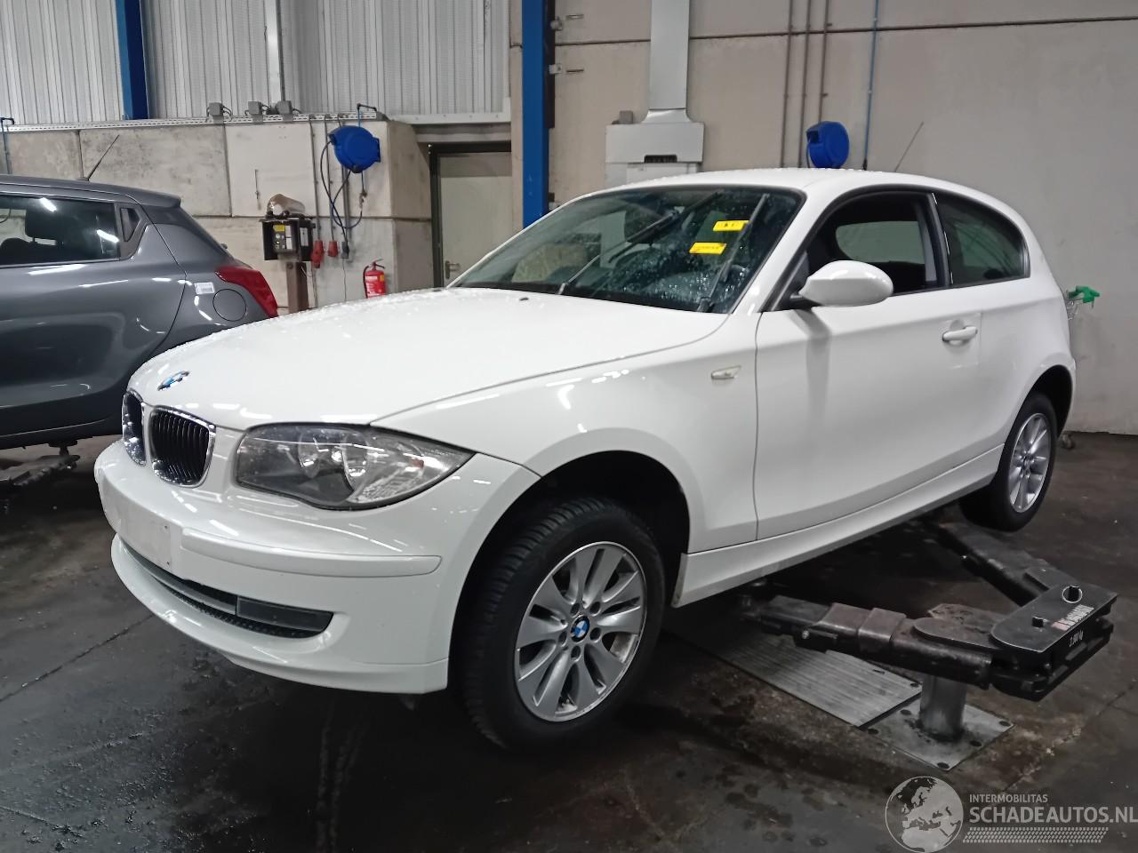 BMW 1-serie 1 serie (E81) Hatchback 3-drs 118i 16V (N43-B20A) [105kW]  (09-2006/12=
-2011)