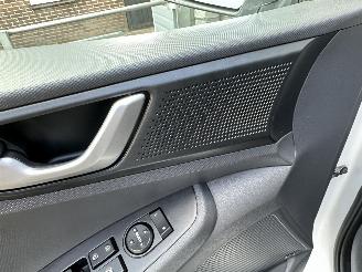 Hyundai Ioniq Comfort EV 120pk aut + f1 flippers - nap - 2x laadkabels - navi - camera - front + line assist - keyless entry + start picture 28