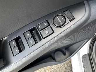 Hyundai Ioniq Comfort EV 120pk aut + f1 flippers - nap - 2x laadkabels - navi - camera - front + line assist - keyless entry + start picture 27