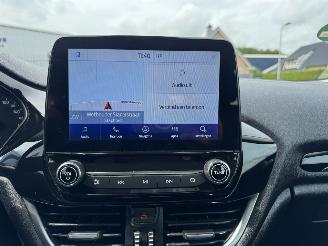 Ford Fiesta 1.0 EcoBoost Titanium  Clima - Navi picture 17
