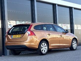 Volvo V-60 1.6 D2 Navi Clima PDC picture 4