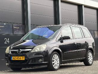 Coche accidentado Opel Zafira 2.2 Essentia Navi Airco 7-PERS 2005/8