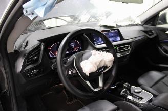 BMW 2-serie 218 picture 10