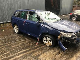 Voiture accidenté Skoda Fabia 1200CC - BENZINE - 66KW 2016/1