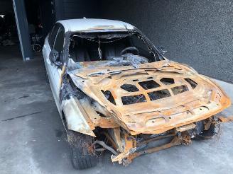 Vrakbiler auto BMW 3-serie 2000CC / DIESEL / 85KW 2012/12