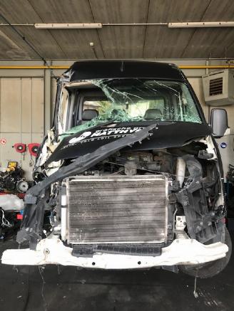 disassembly passenger cars Volkswagen Crafter 2000CC - DIESEL - 120KW 2012/1