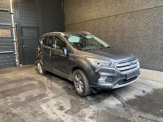 Coche siniestrado Ford Kuga Diesel 2000cc 88kw FWD 2019 2019/1