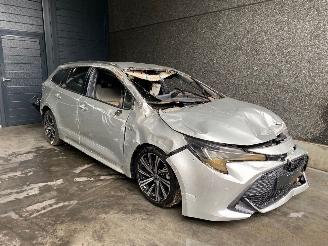 Auto da rottamare Toyota Corolla Corolla Touring Sport Combi 1.8 16V Hybrid Combi/o  Benzine 1.798cc 72kW (98pk) FWD 2021/5