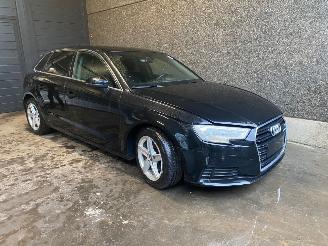 Salvage car Audi A3 A3 Sportback (8VA/8VF) Hatchback 5-drs 1.6 TDI 16V Hatchback 4Dr Diesel 1.598cc 85kW (116pk) FWD 2018/1
