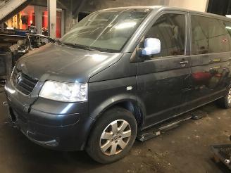 Uttjänta bilar auto Volkswagen Transporter 2500CC -DIESEL - TDI - 4 MOTION - 6VIT -4X4 2017/1