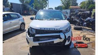 Salvage car Land Rover Discovery Discovery Sport (LC), Terreinwagen, 2014 2.0 TD4 150 16V 2015/10