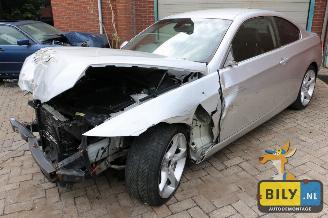 Vrakbiler auto BMW 3-serie E92 325i 2006/11