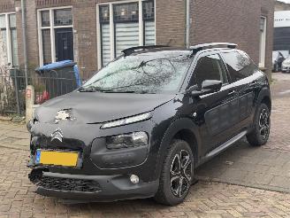 uszkodzony samochody osobowe Citroën C4 cactus 1.2 PureTech One-Tone AUTOMAAT 2018/1